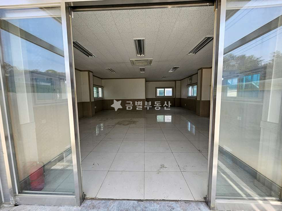 경기 김포시 대곶면 율생리 단독 공장창고 사옥추천 넓은마당 사무실 추레라 매매 매물번호 11231 사진 3