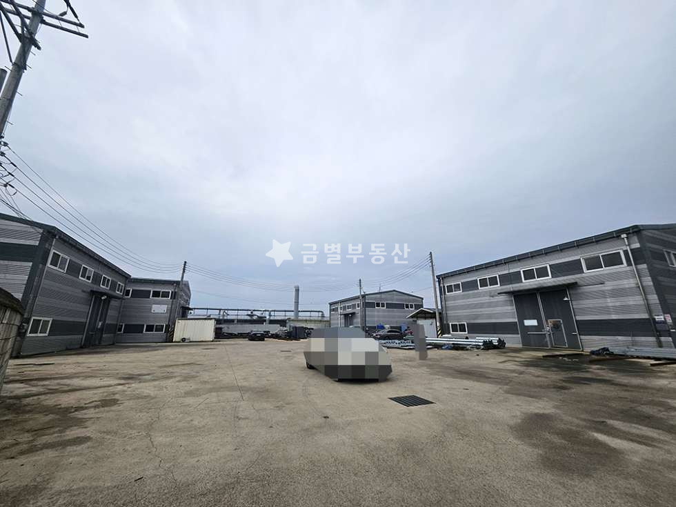경기 김포시 대곶면 상마리 대곶IC10분 마당넓은 소형공장 4개동 계획관리 매매 매물번호 10468 사진 1