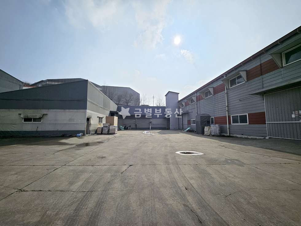 경기 김포시 대곶면 쇄암리 가동 마당 넓은 고전력 단독 공장 화물엘베O 매매 매물번호 11452 사진 1