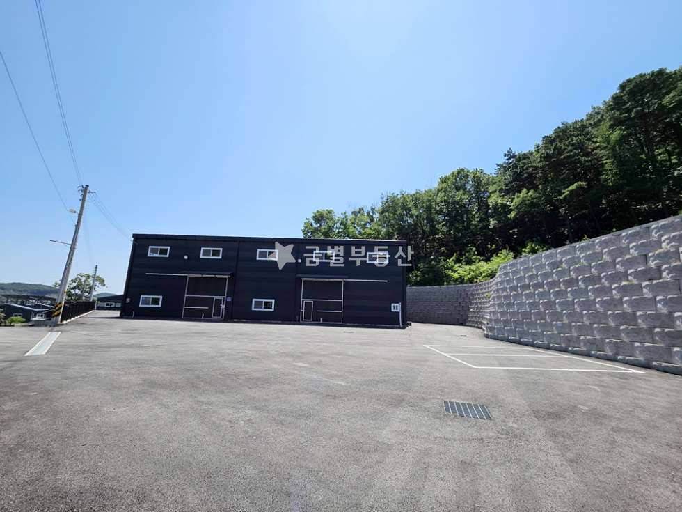 경기 김포시 월곶면 고양리 넓은 마당 100p 통건물 신축 단독 공장 추레라O 매매 매물번호 10866 사진 2