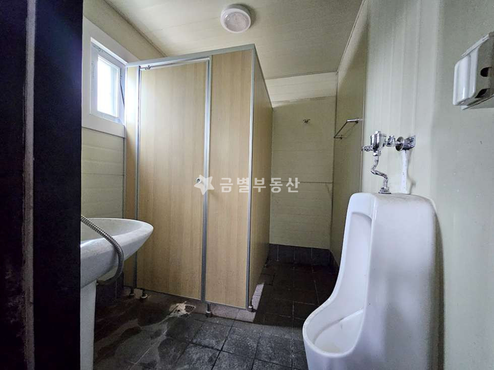 경기 김포시 대곶면 쇄암리 넓은단독마당 신축급 물류창고 추레라O 월세 매물번호 10852 사진 8