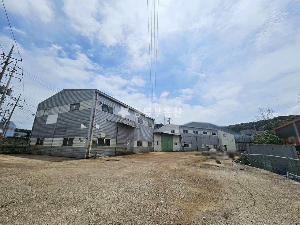 경기 김포시 대곶면 대명리 단독마당 고물상 가능한 공장 도로지분X 월세 매물번호 10719 사진 1