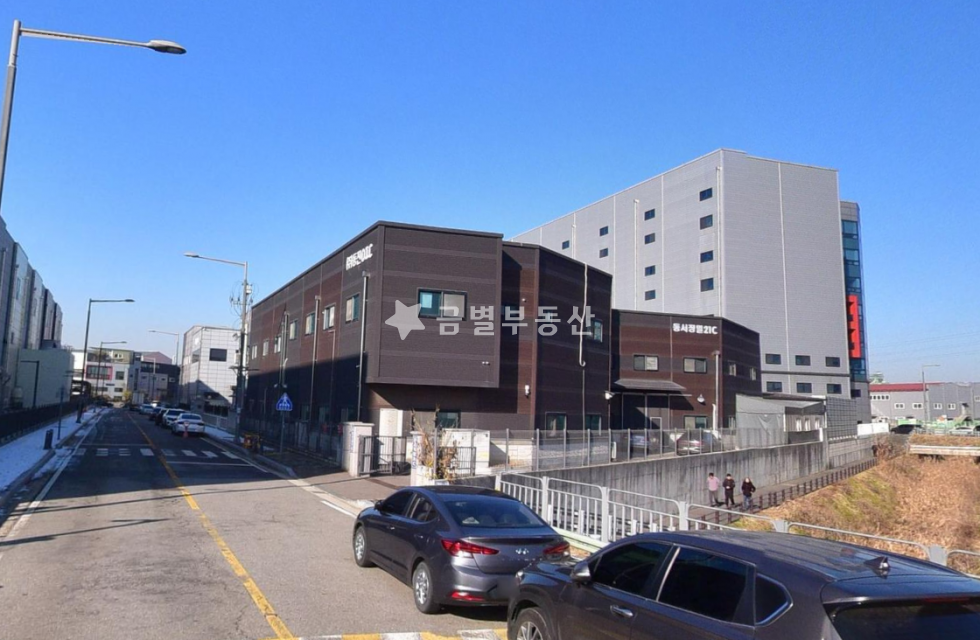 경기 김포시 양촌읍 학운리 1동 김포 학운산업단지 공장 매매_ 고무플라스틱제조업( 22, 29) 가능 300평대 소형공장 매매 매물번호 11647 사진 1