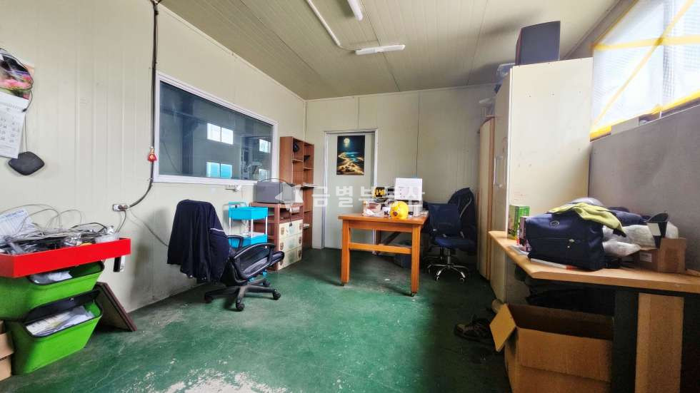 경기 김포시 양촌읍 학운리 가동 180p 통건물 학운산단인접 추레라진입 광활마당 내부사무실 월세 매물번호 11746 사진 5