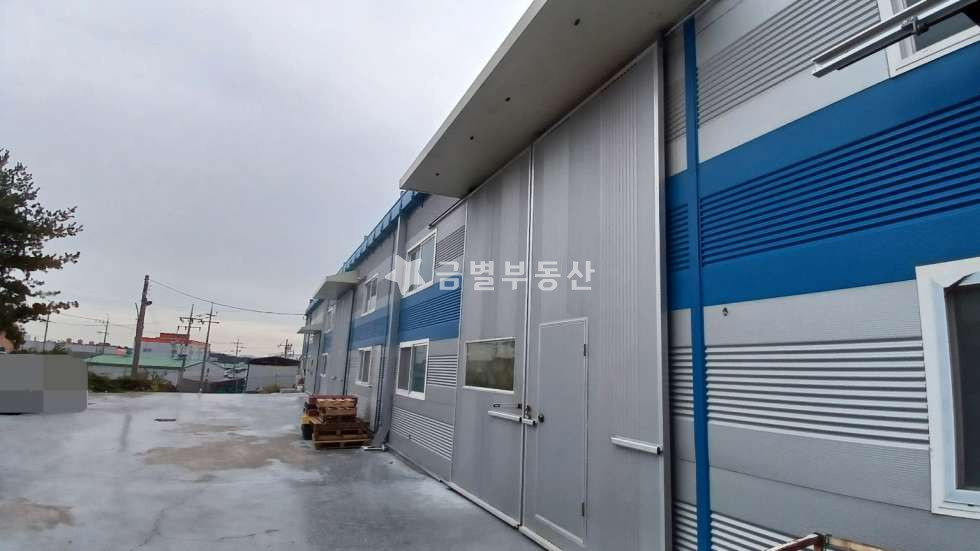 경기 김포시 하성면 원산리 원산리 단독공장 임대 (전용 134평) 내부 사무실 월세 매물번호 10203 사진 9